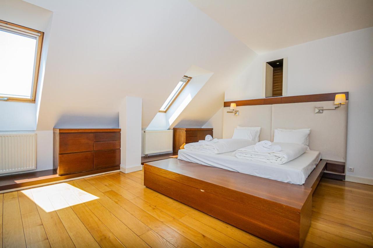 Apartament Luxury With Balcony In Downtown