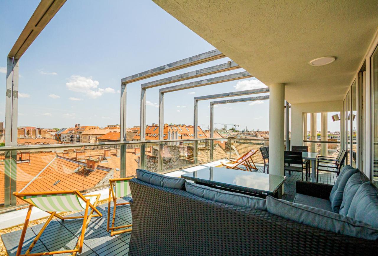 Luxury With Balcony In Downtown Budapesta