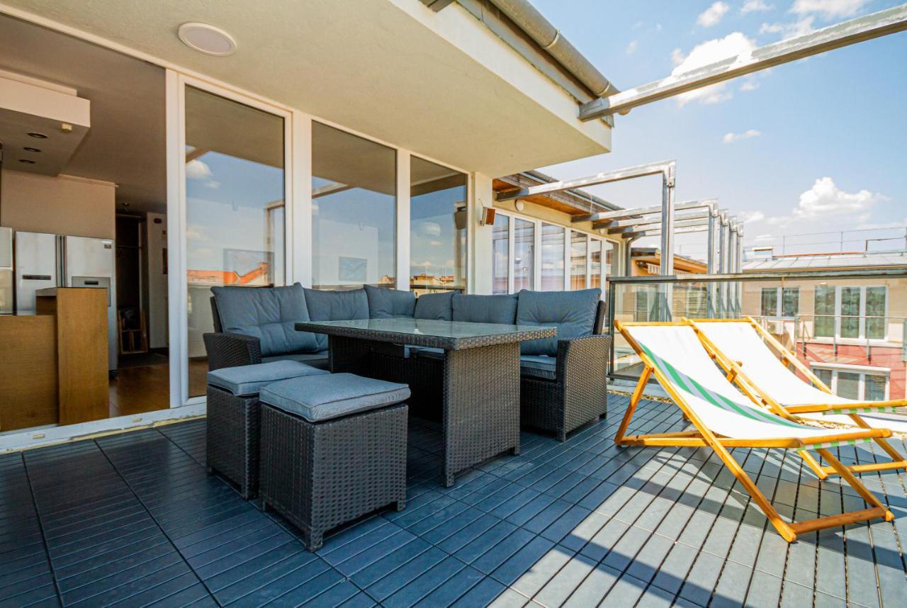 Apartament Luxury With Balcony In Downtown *