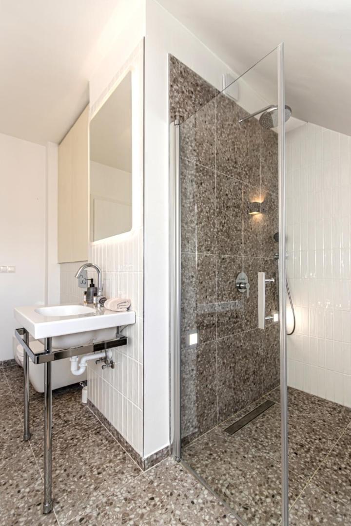 Luxury With Balcony In Downtown Apartament Budapesta